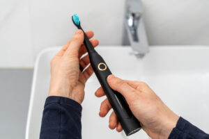 Electric Versus Manual: Which Type of Toothbrush is Best for You?