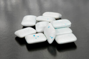 Do You Know the Facts About Sugarless Gum and Its Effects on Your Oral Health?