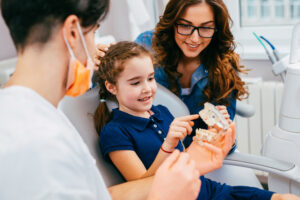 Three Factors to Consider When Choosing a New Dentist for Your Family